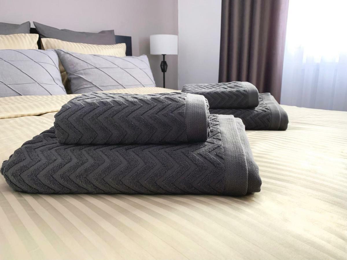 Mhc Quiet Deluxe Suite Near Downtown - Free Parking Braszów Zewnętrze zdjęcie